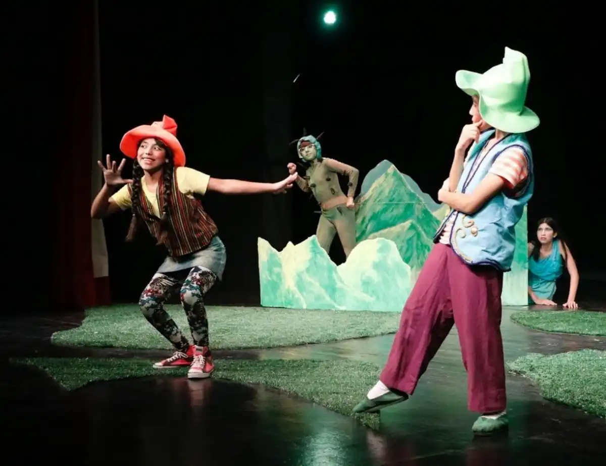 GRUPO VOCACIONAL. “Duendes de la tierra” se repone en la sala Caviglia.