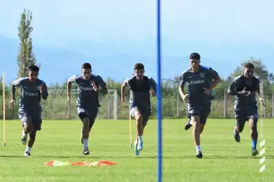 Tres técnicos en pocos meses y una crisis que no se detiene: así llega Gimnasia y Tiro, el rival de San Martín