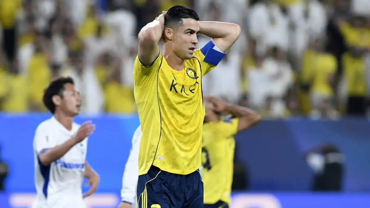 Cristiano Ronaldo, decepcionado tras perder otra final asiática.