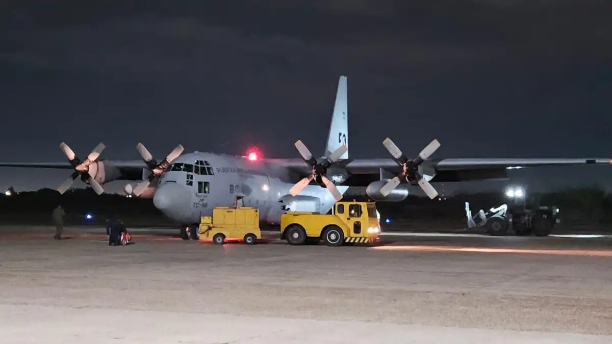 El Gobierno enviará un avión Hércules a Bolivia ante la crisis por protestas y desabastecimiento