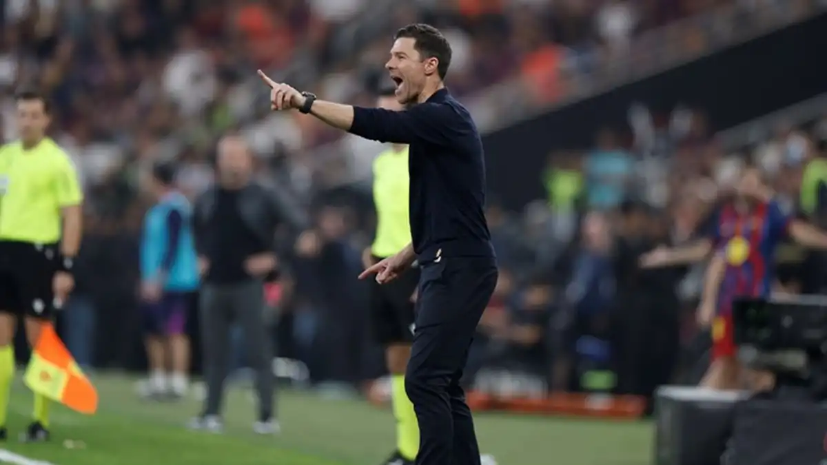 Xabi Alonso sería el nuevo DT del Chelsea.