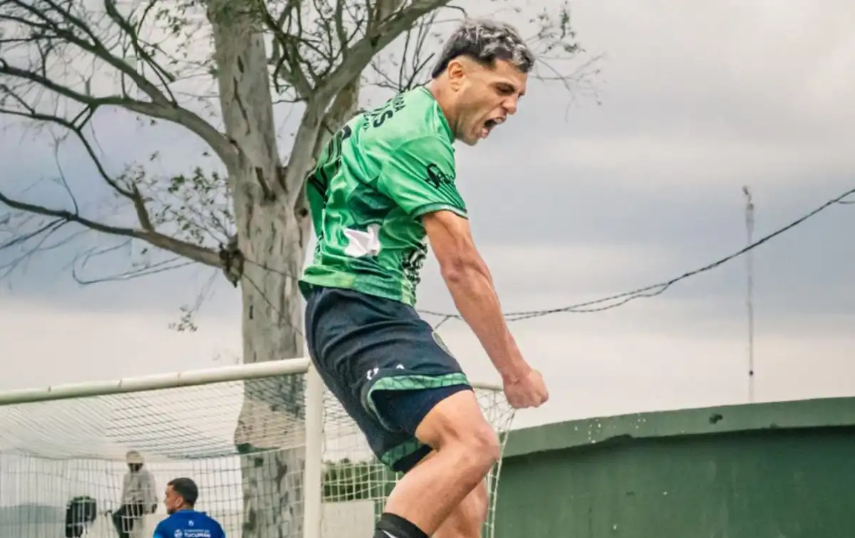 IMPARABLE. Axel Epifanio fue la figura al convertir dos golazos para Graneros en el triunfo frente a Marapa.