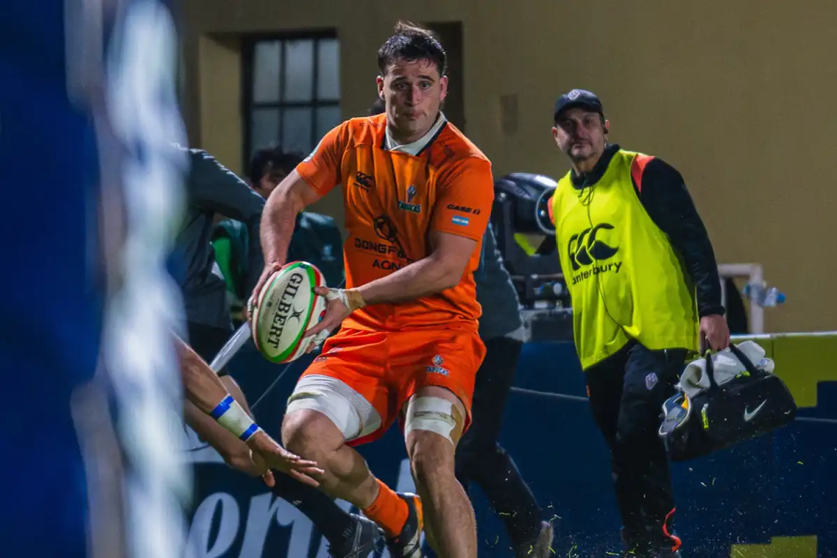 Santiago Heredia anotó tres tries contra Pampas.
