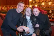 El emotivo reencuentro entre Charly García y Julio Bocca en el Teatro Colón