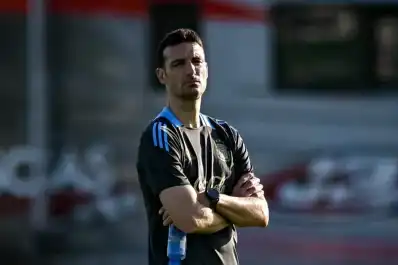 Scaloni habló sobre Messi y sorprendió al imaginarlo junto a Maradona en la Selección