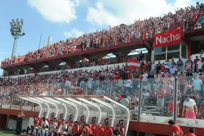 Sin colectivos de San Martín a Salta: un estricto operativo de seguridad espera a los hinchas tucumanos