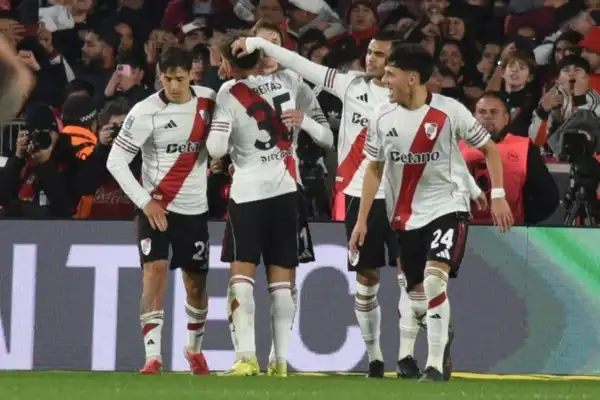 River y Belgrano, mano a mano en busca de la gloria del torneo Apertura