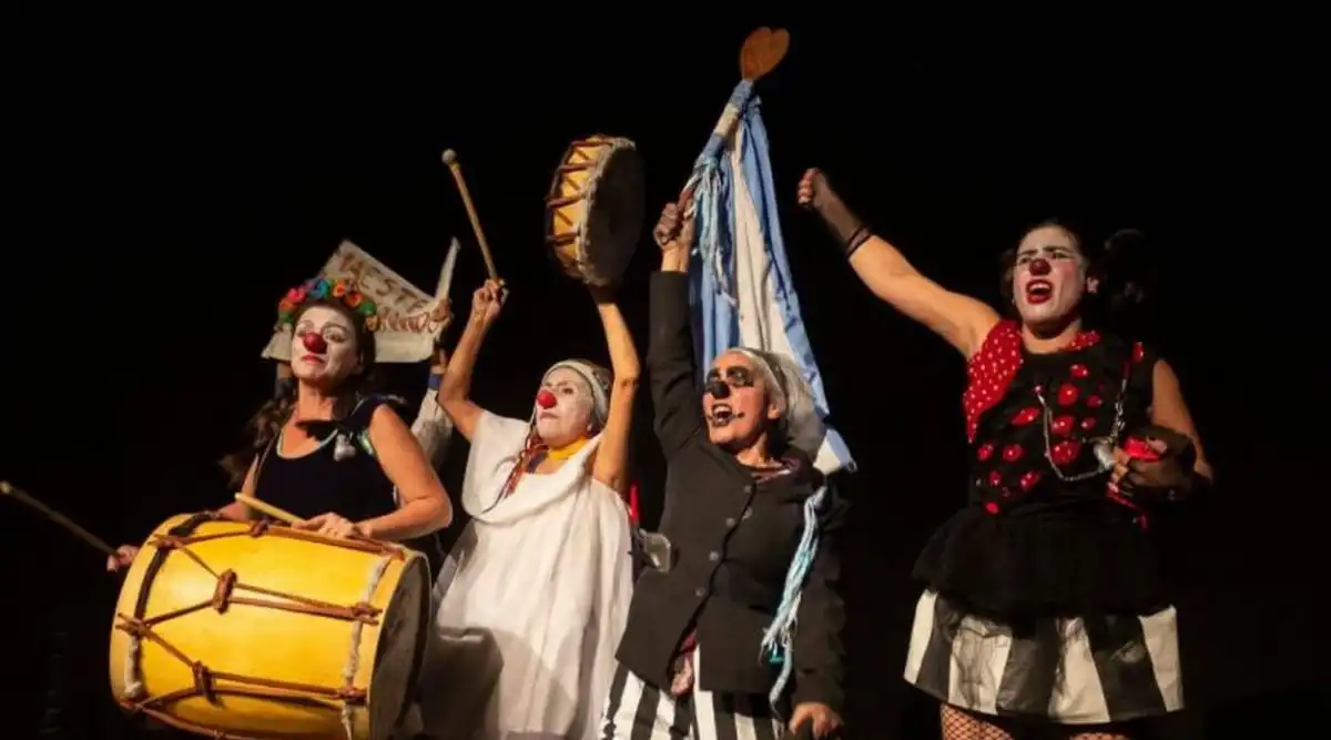 OBRA PREMIADA. “La nave de las locas (cinco payasas en busca de la Matria perdida)”, de Las Lisístratas, ganó la Fiesta Provincial de Teatro de 2023.
