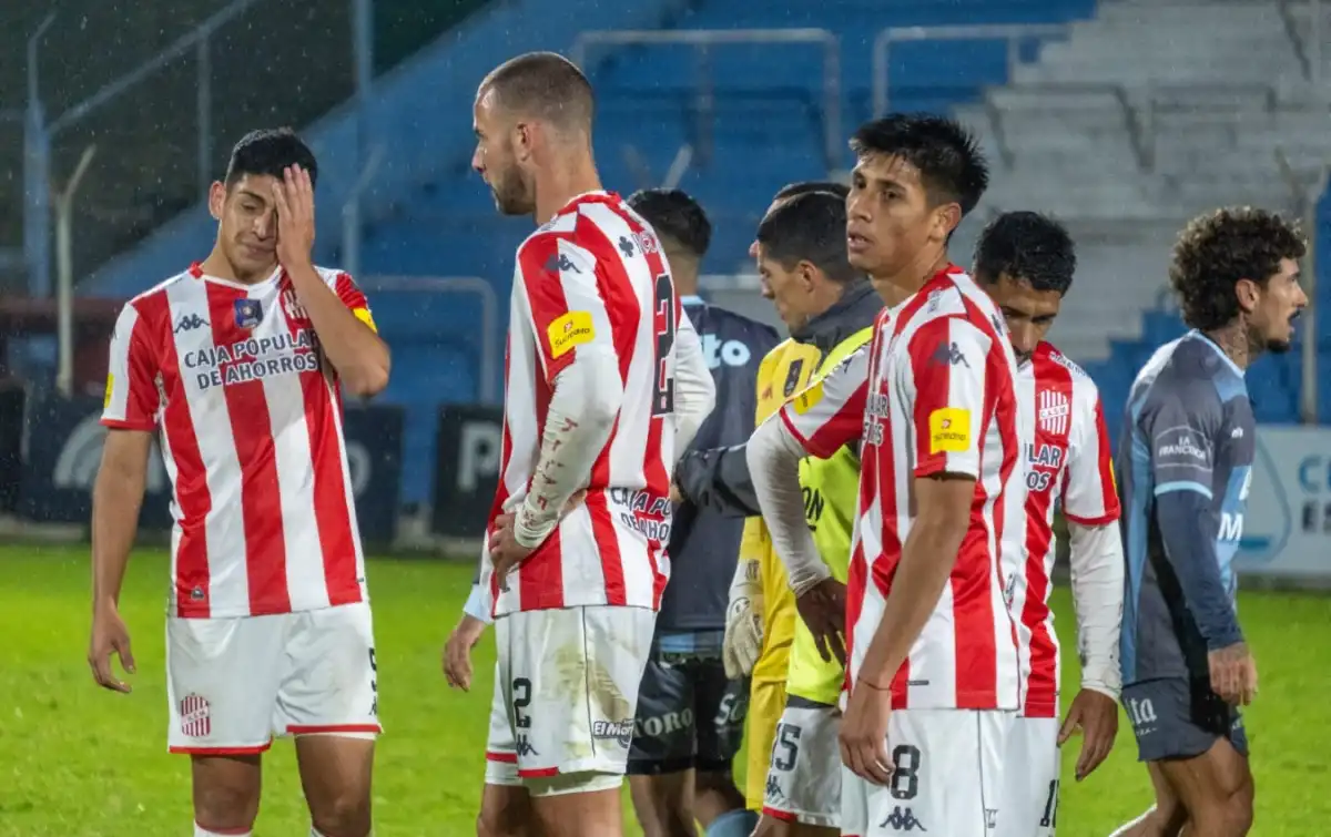 Cisnero, el único aprobado en el 1 x 1 de la derrota de San Martín en Salta