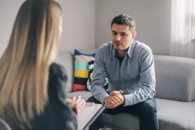 Qué hay detrás de la mentira compulsiva, según especialistas en salud mental