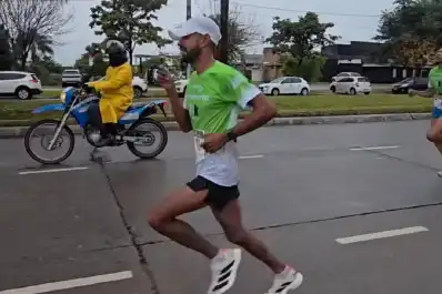 Arón Quiroga se quedó con los 21K de Yerba Buena y Valentina Velardez dominó los 10K