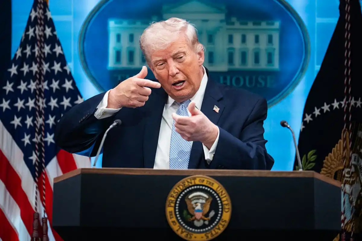 AMENAZAS. Trump dijo que, a Irán, “más le vale moverse” y aceptar el acuerdo que les propone.