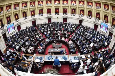 El oficialismo blinda a Adorni en el Congreso e impone una agenda propia