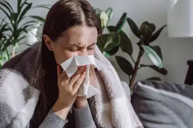 Frío y enfermedades respiratorias: qué síntomas debés atender según el doctor López Rosetti
