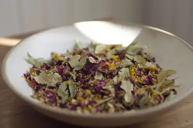 Infusiones desde cero: un kit inicial para preparar tus propios tés y tres ideas para todos los días