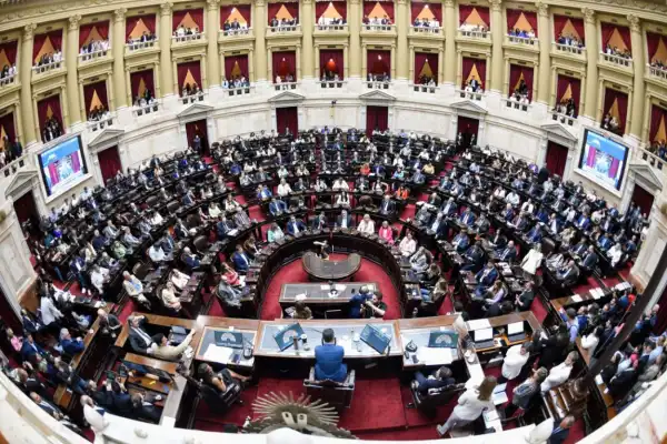 La maniobra del oficialismo para neutralizar la interpelación a Adorni y retomar el control de la agenda en el Congreso