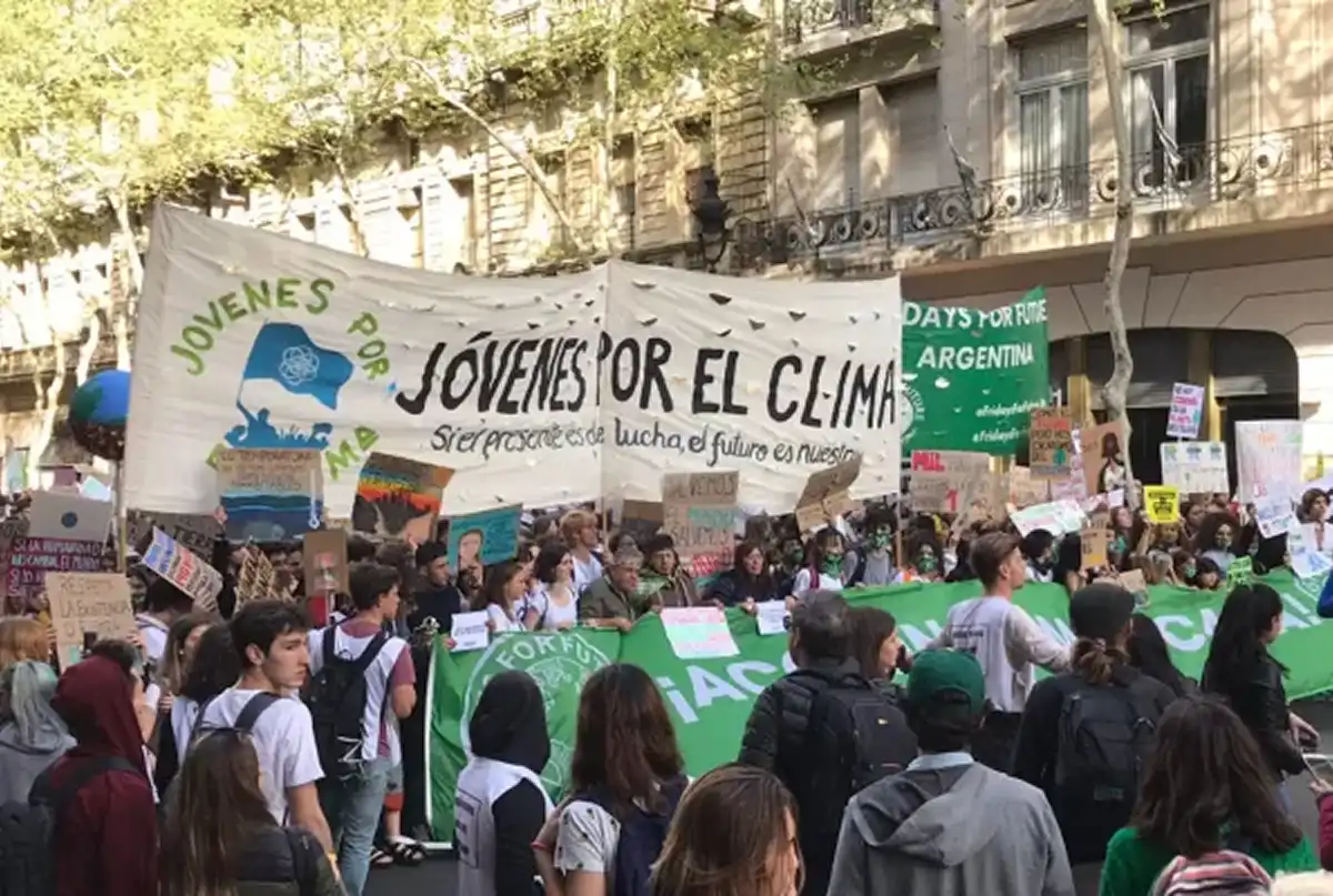 ACTIVISMO CLIMÁTICO. Talleres, debates, actividades culturales y trabajo territorial formarán parte del Encuentro de Juventudes por Escazú, que se realizará en agosto de 2026 en Bogotá. / ARCHIVO LA GACETA