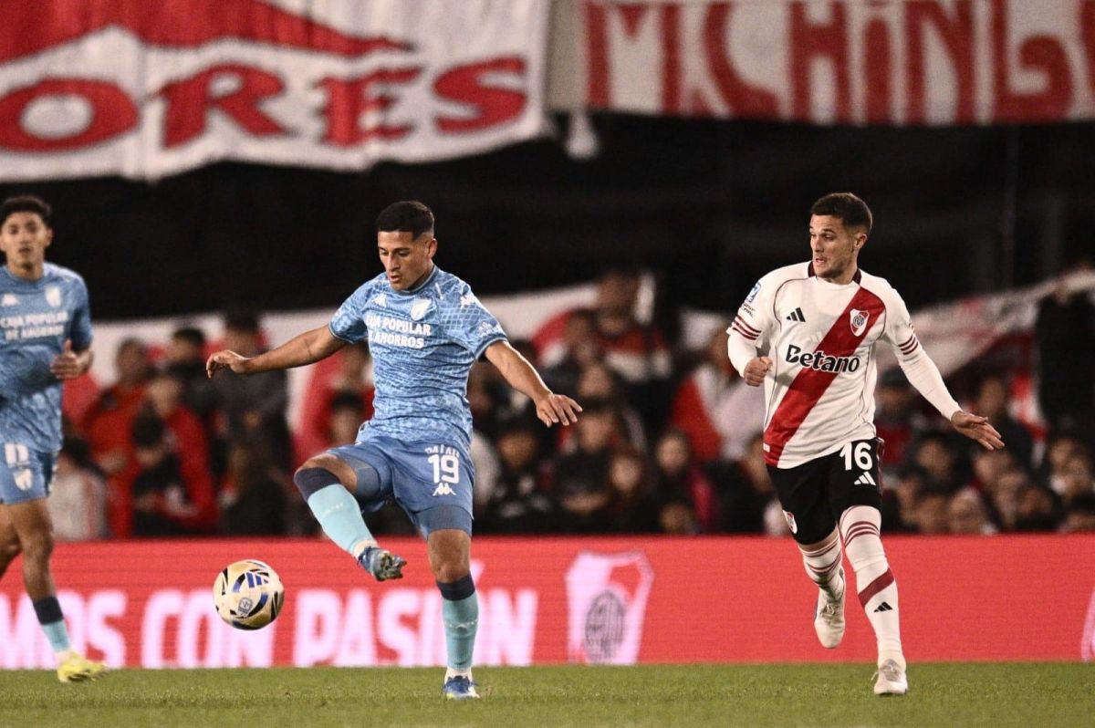 CRECIMIENTO ACELERADO. El presente de Leonel Vega viene siendo muy especial: sumó minutos ante Gimnasia, debutó como titular contra Argentinos, se plantó ante River en Núñez y esta tarde tendrá su estreno absoluto en la Copa Argentina.