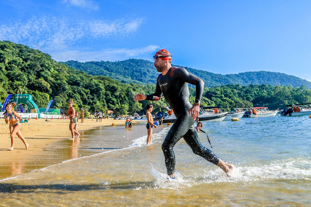 El tucumano que desafía al tiempo: Alejandro Bulacio brilló en el Xterra de Brasil y apunta al Mundial