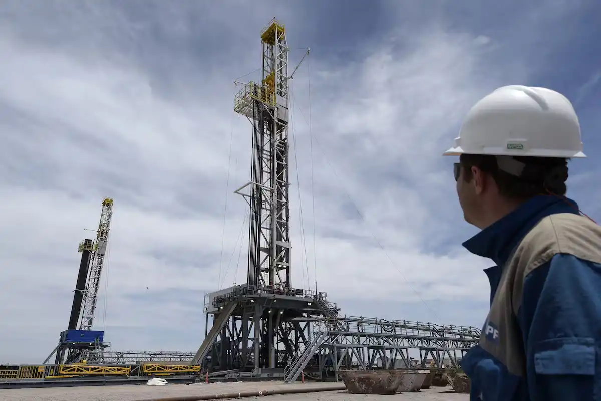 Entre los mejores sueldos del país: cuánto gana un petrolero en Vaca Muerta en mayo de 2026