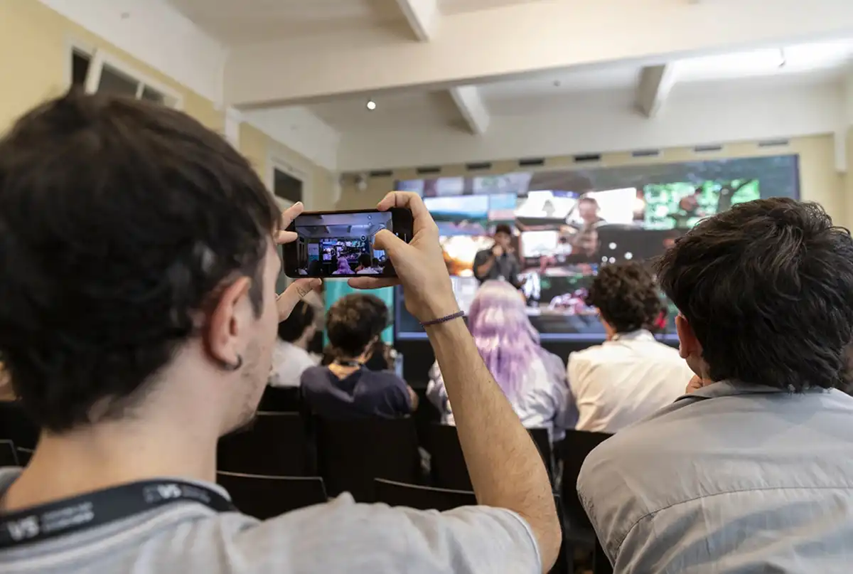 HACK MALAGA 2027. Los participantes deberán atravesar desafíos creativos y podrán mostrar sus proyectos ante especialistas nacionales e internacionales. / ARG GOB