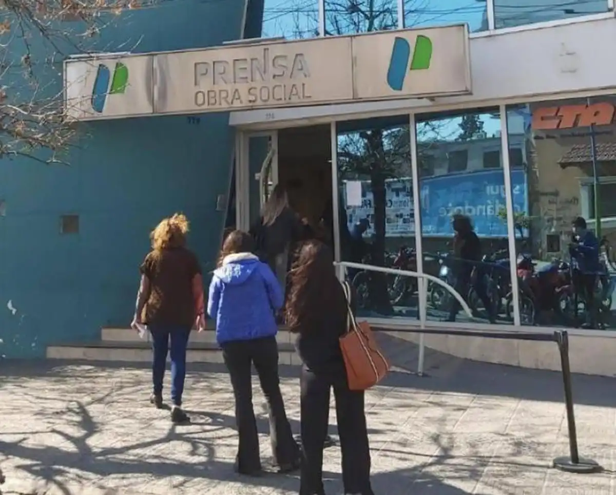 EN LA MIRA. Denuncian maniobras para no cubrir medicamentos costosos.