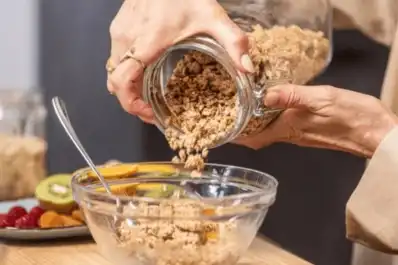 Avena de noche o de mañana: cuál es el mejor momento para consumirla