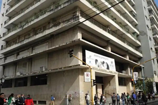 Usó fondos públicos para gastos personales: condenan a una ex gerente del Subsidio de Salud