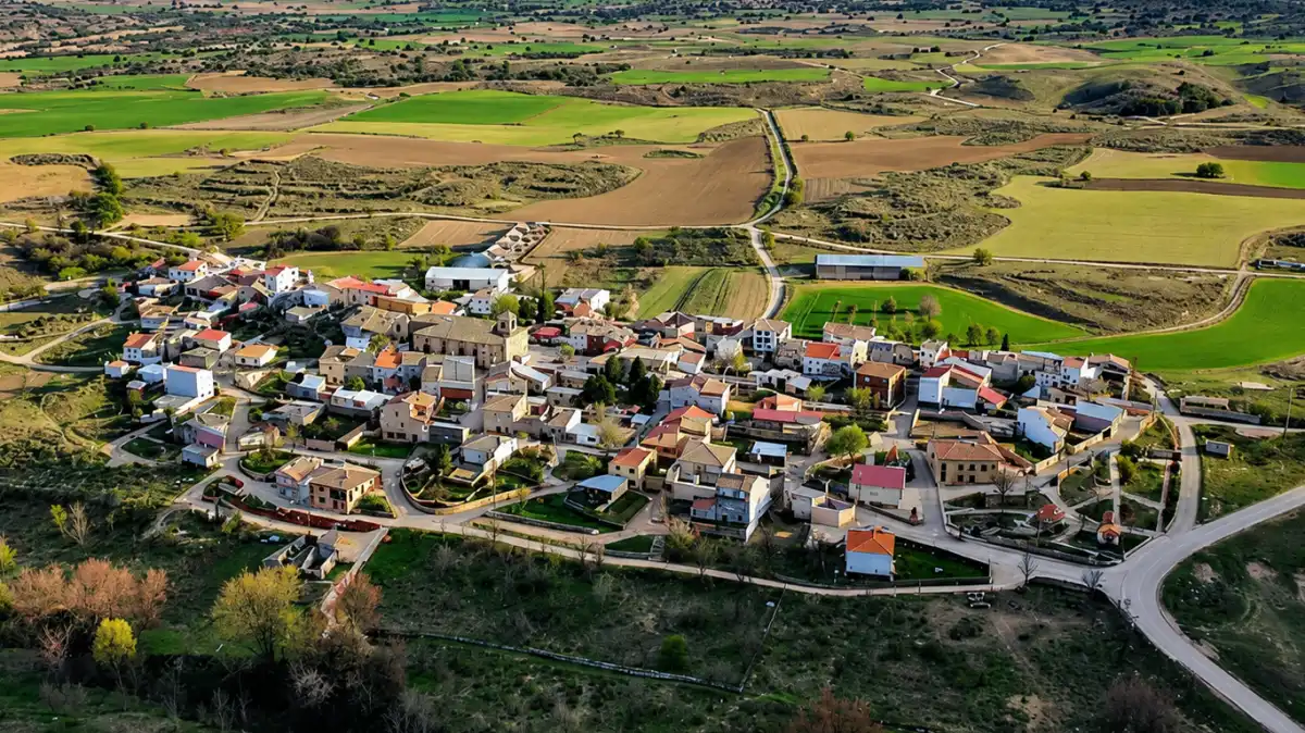 El pequeño pueblo de España que busca habitantes y vende terrenos desde 105 euros