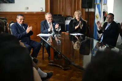 Transporte, obras públicas y una visita: la agenda entre Jaldo y Chahla
