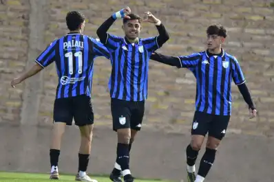 La Reserva de Atlético ganó en Mendoza y se ilusiona con la clasificación