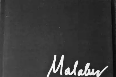 Vida literaria: “Malaluz” y el inevitable camino del amor