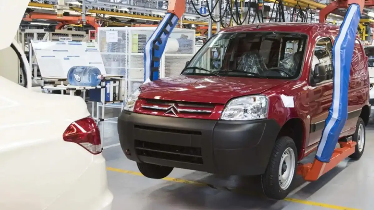 Citroën deja de fabricar autos en Argentina y Stellantis abrió retiros voluntarios en El Palomar
