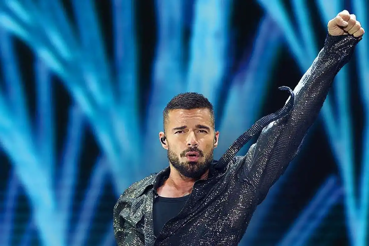 Ricky Martin suspendió su show por un ataque con gas lacrimógeno y luego emitió un comunicado