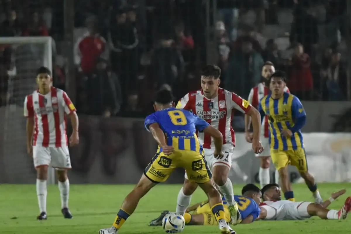 SAN MARTÍN DE TUCUMÁN no consigue doblegar a su rival