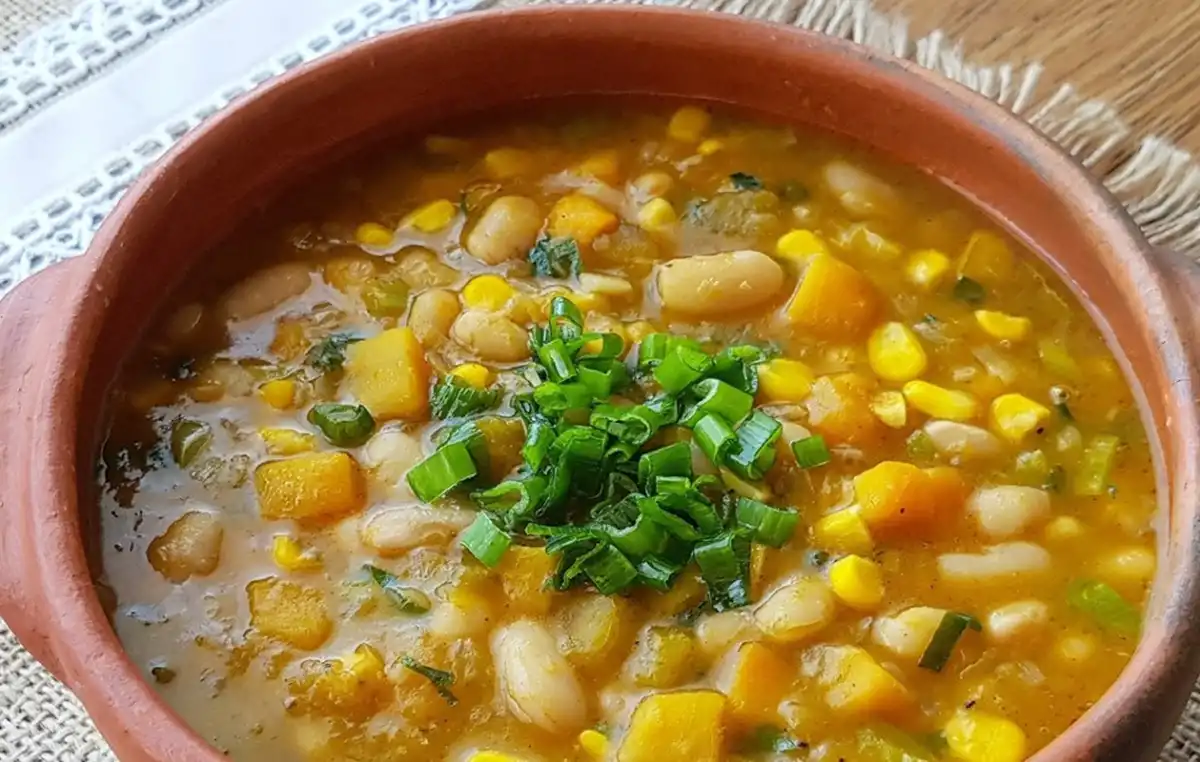 Cómo preparar locro vegano para este 25 de mayo: la receta más fácil