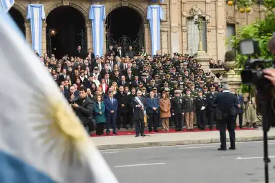 Con un llamado a la unidad y el compromiso ciudadano, Tucumán conmemoró el 25 de Mayo