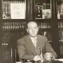 Recuerdos fotográficos: “Apúrate despacio”, el “ex libris” de Juan Heller para la Corte