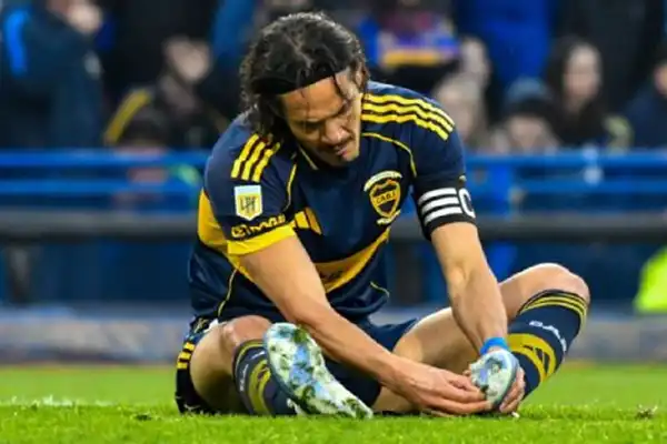 Cavani no jugará ante Universidad Católica y preocupa en Boca