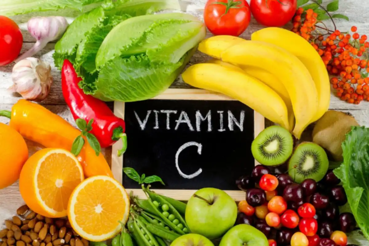 El mito de las megadosis de vitamina C para curar el dengue: qué dice la ciencia frente a la naturopatía