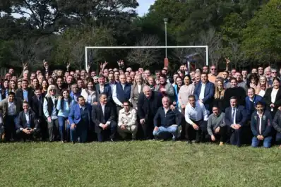 Jaldo cierra filas y reunió a intendentes y dirigentes peronistas en El Cadillal