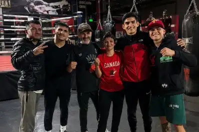 El Profeta Ruiz vuelve al ring con una promesa familiar: “Quiero regalarle el mundial a mi padre”