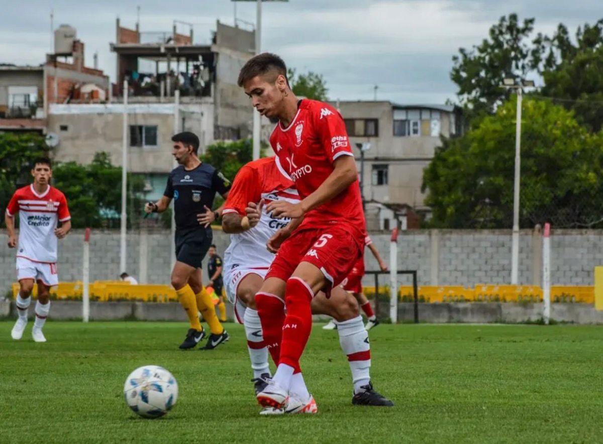 DESARROLLO. Ríos construyó gran parte de su carrera en la reserva de Huracán.