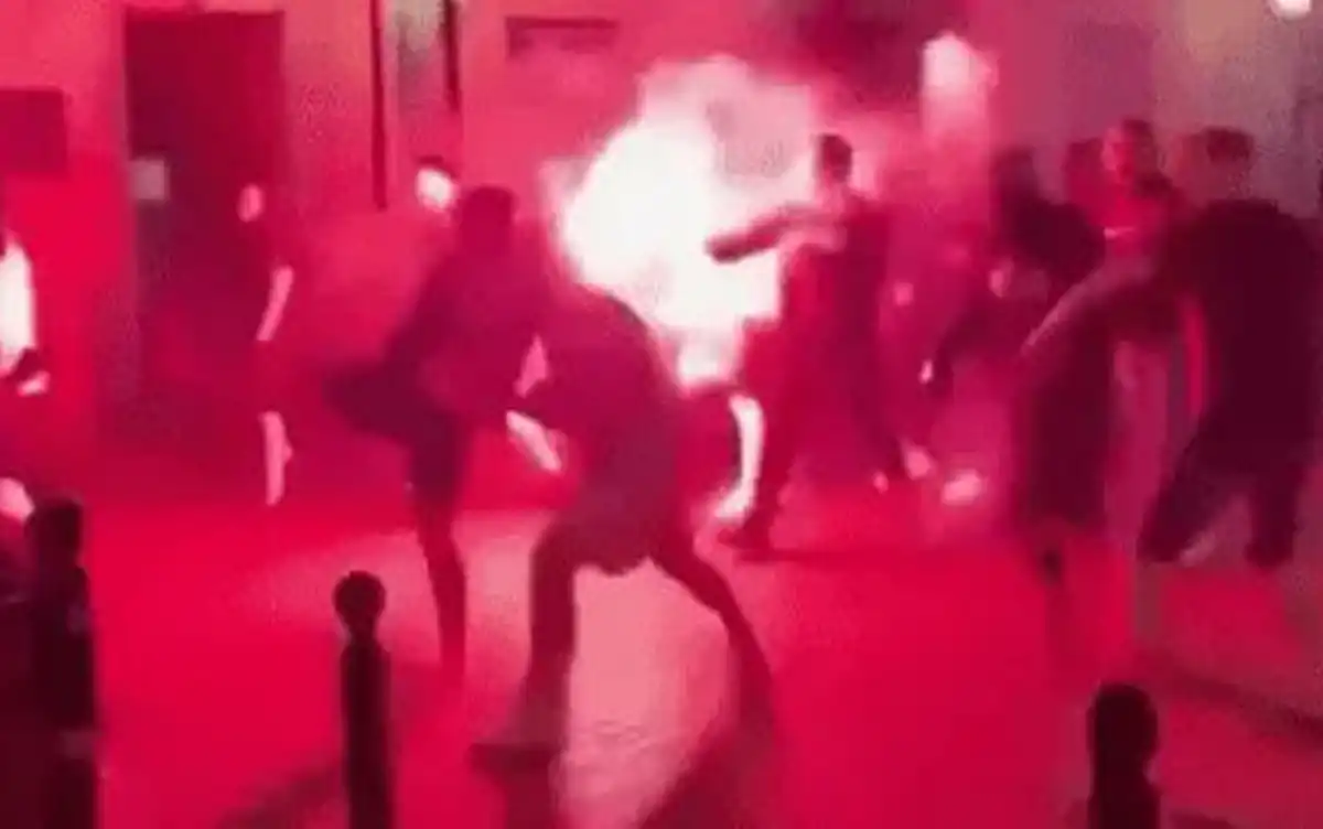 Violenta batalla entre hinchas de PSG y Arsenal en la previa de la final de la Champions League