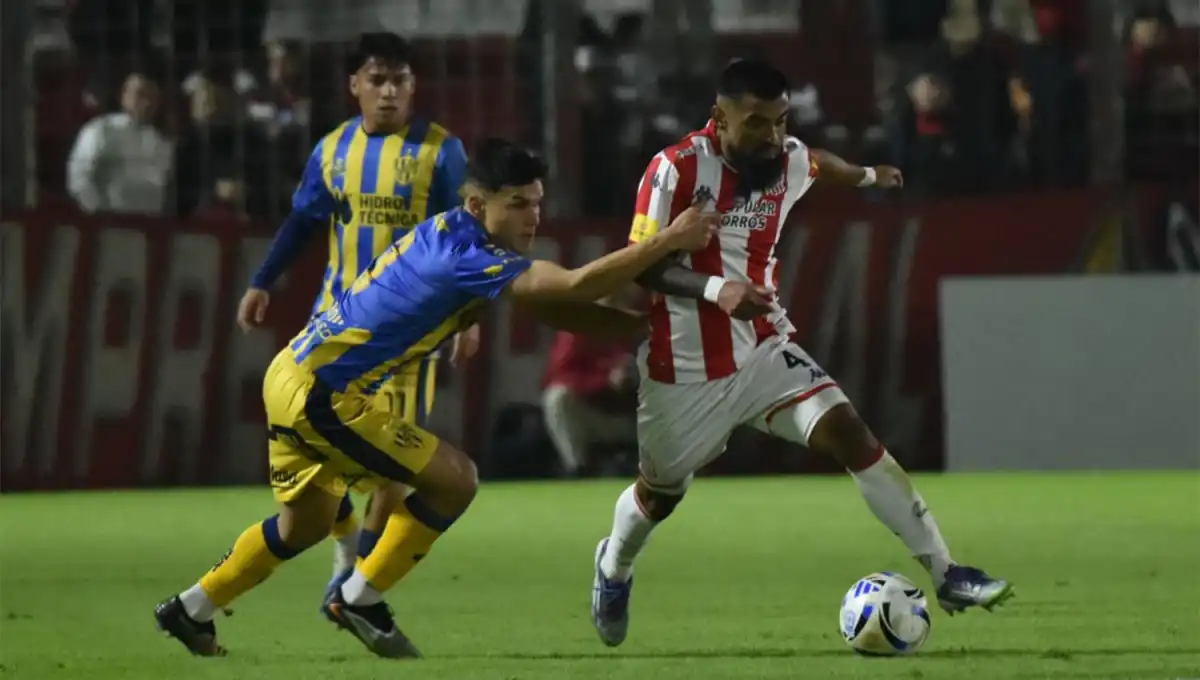 REGULARIDAD. Jorge Juárez, al igual que todo San Martín, deberá recuperar la memoria para volver a ser el equipo que llegó a pelear por el primer puesto de la zona B. 