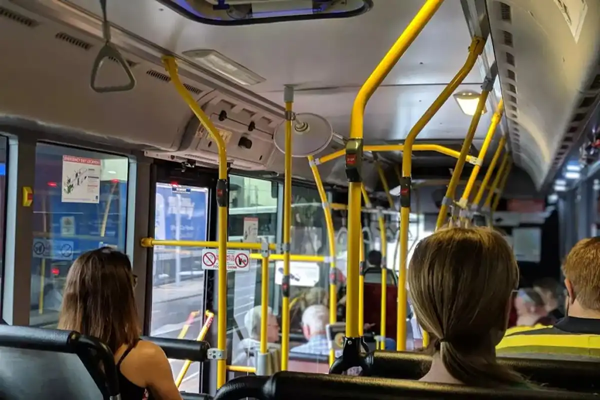 ¿Buscás siempre el mismo asiento? Esto es lo que dice la psicología