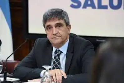 Yedlin, cerca de Kicillof
