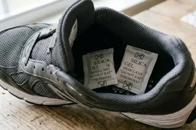 No los tires: para qué sirven los sobres de gel de sílice y cómo aprovecharlos en casa