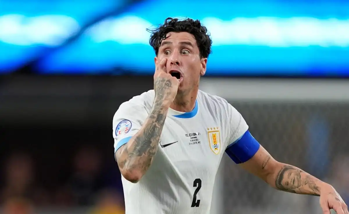 José María Giménez, defensor de Uruguay, criticó la ausencia de Nahitan Nández en la lista para viajar al Mundial 2026.