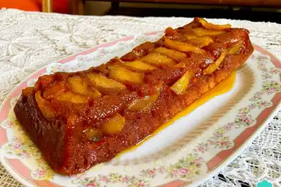 Budín de manzana sin harina: una opción proteica y apta para celíacos con solo tres ingredientes